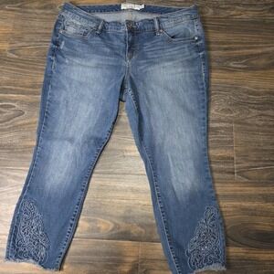 Torrid Denim Stretch Jean Womens‎ Cutout Crop Raw Hem Medium Wash Size 16